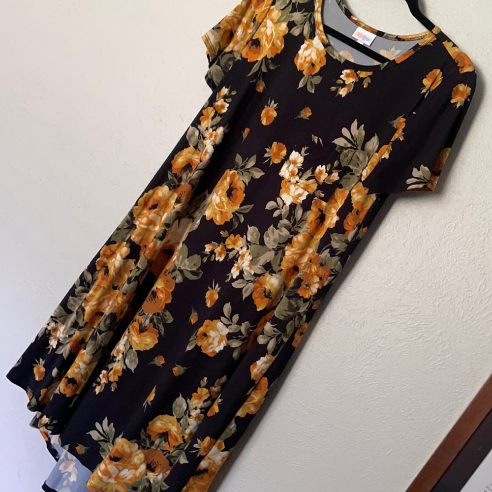 LuLaRoe Carly S